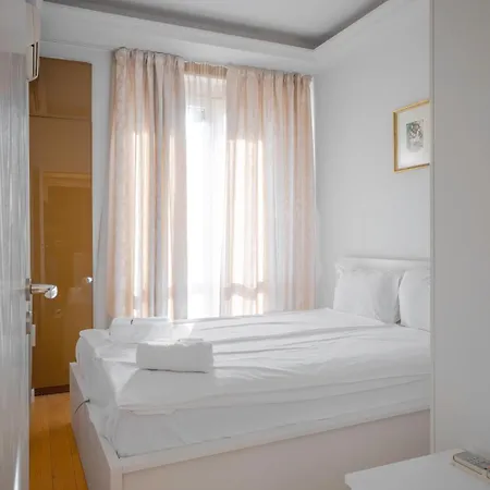 Apartment Luxurious 2 Bd Flat Near Ndk Sofia